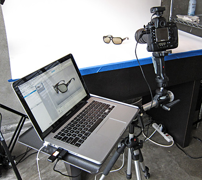 Setting up a product photography studio - Teathered Tripod Setup