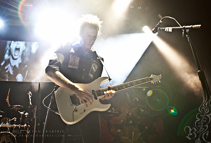 Arch Enemy at Club Nokia © Bryan Crabtree