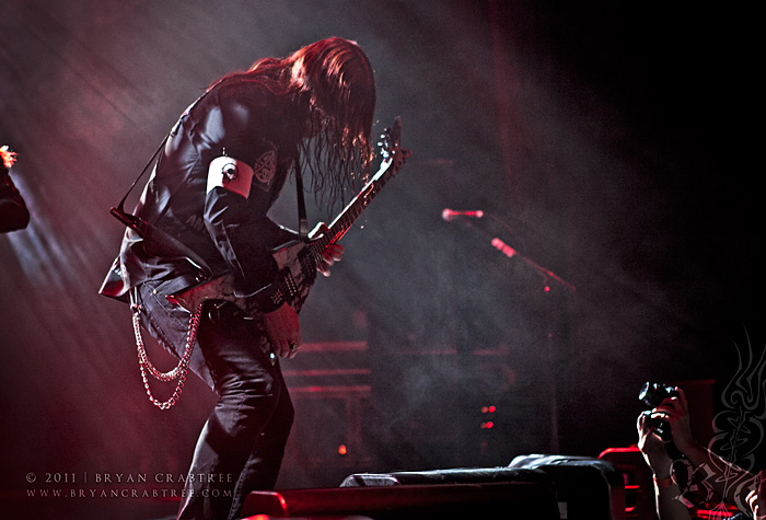 Arch Enemy at Club Nokia © Bryan Crabtree