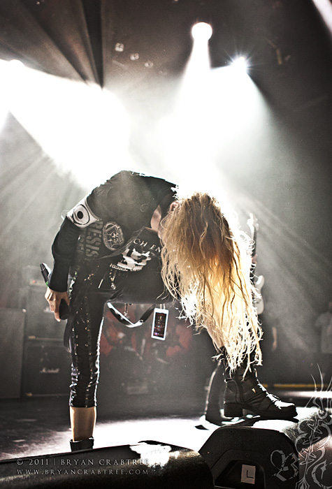 Arch Enemy at Club Nokia © Bryan Crabtree